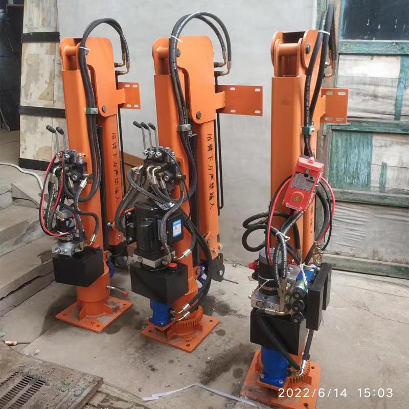 太麻里乡重汽蓝牌随车吊 3.2吨 国六动力强 液压驱动 农用自卸起重机